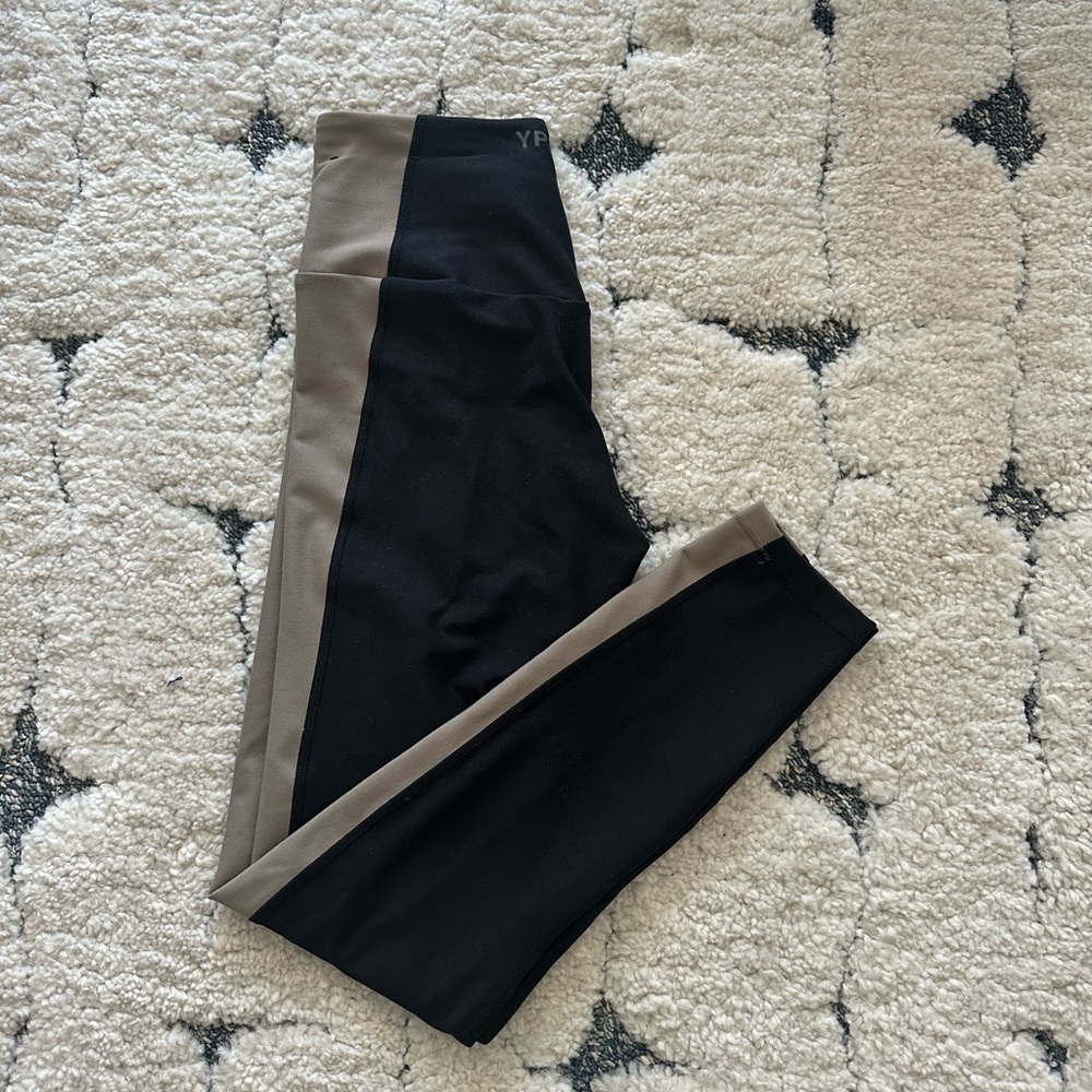 Abercrombie YPB 7/8 Leggings